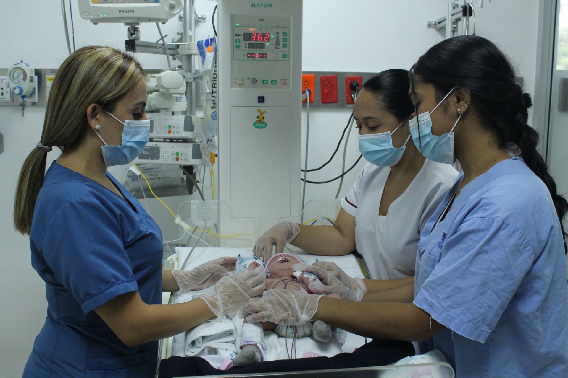 Investigadores de la Clínica Universitaria Bolivariana y la Fundación Universitaria María Cano, encuentran que el uso de sonda de alimentación en bebés prematuros es beneficioso.
