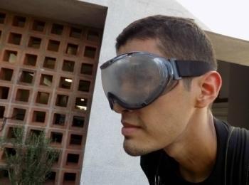 Gafas que simulan el deterioro de la visión en las personas durante su vejez